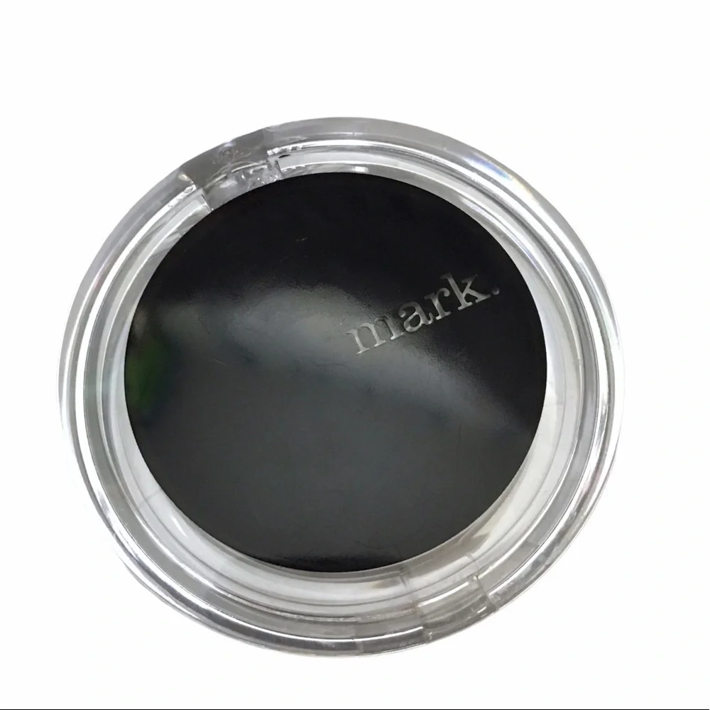 mark. Matte-Nificent Pressed Powder Oil Absorbing Compact Mirror Puff Matte Mid